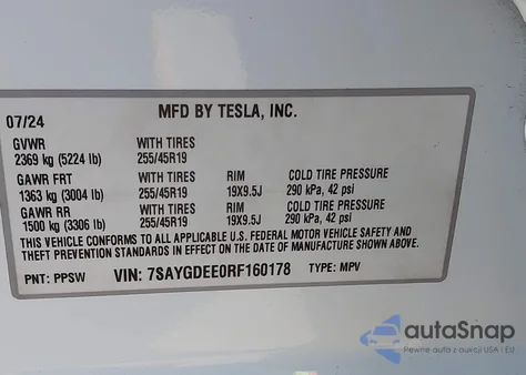 2024 Tesla Model Y Long Range Dual Motor All-Wheel Drive z USA, uszkodzony, nr VIN 7SAYGDEE0RF160178